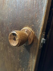 ドアノブ　交換